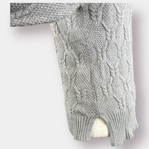Gray Cable Knit V Neck Sweater - Picture 4 of 5